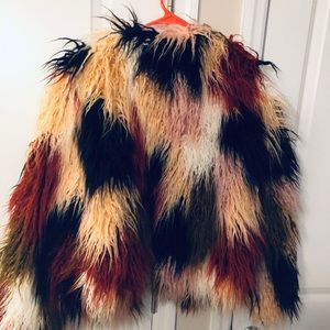 Romeo & Juliet (Nordstrom) Faux Fur ❤️